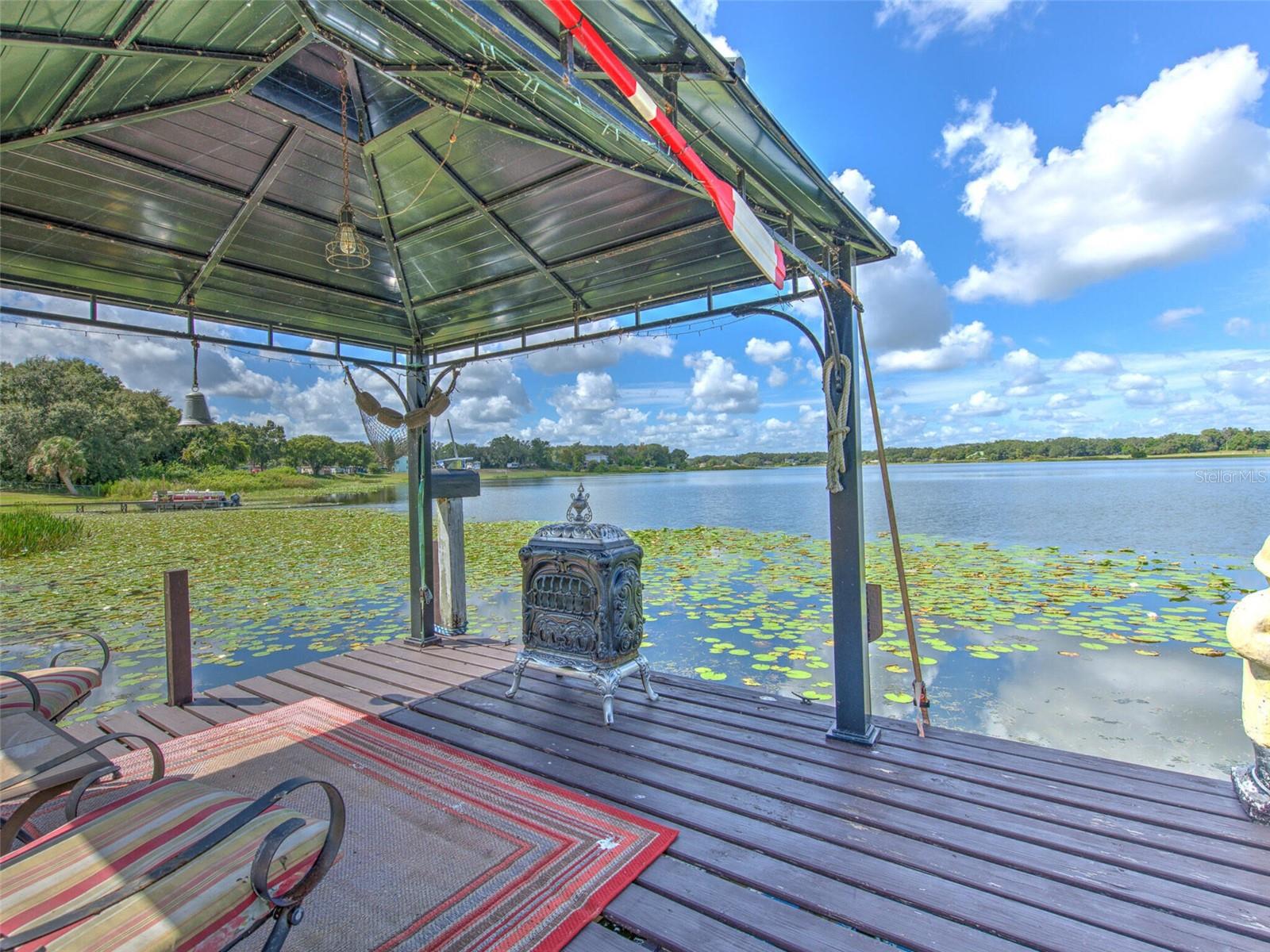 DEESON MANOR - Residential