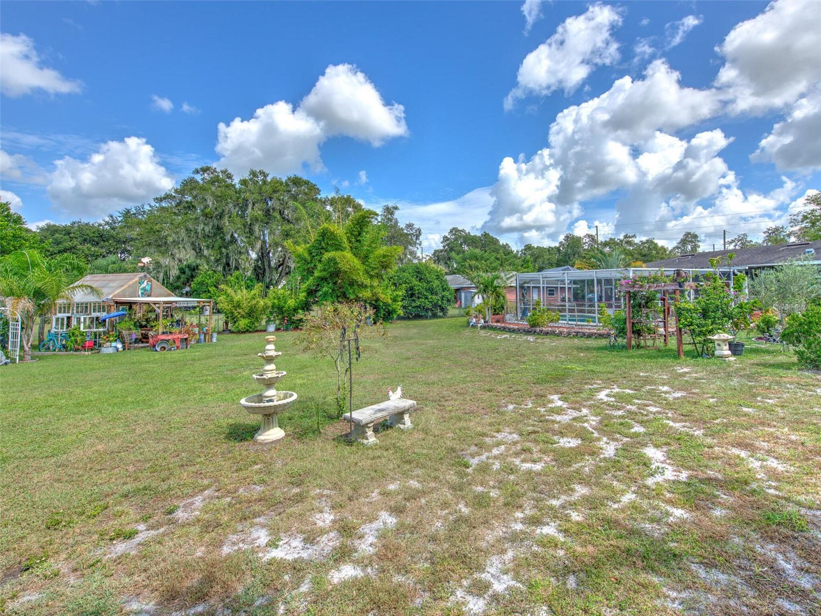 DEESON MANOR - Residential