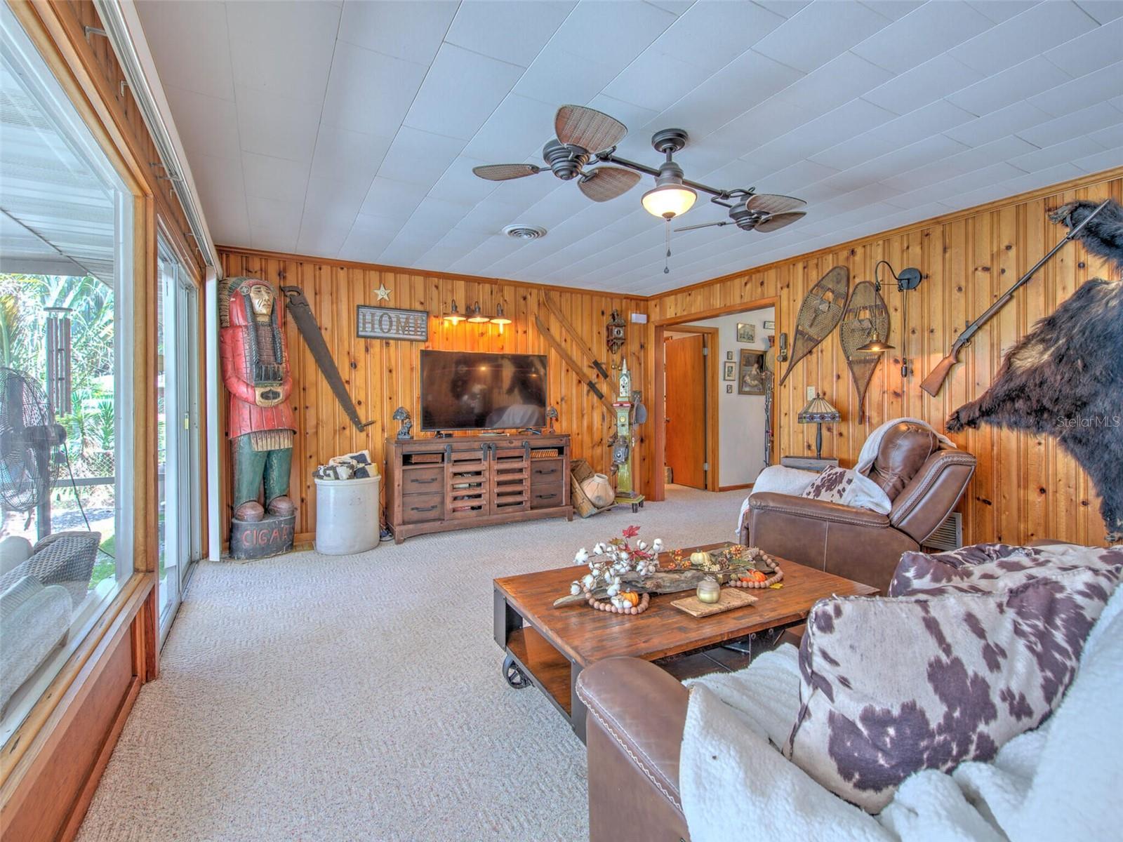 DEESON MANOR - Residential