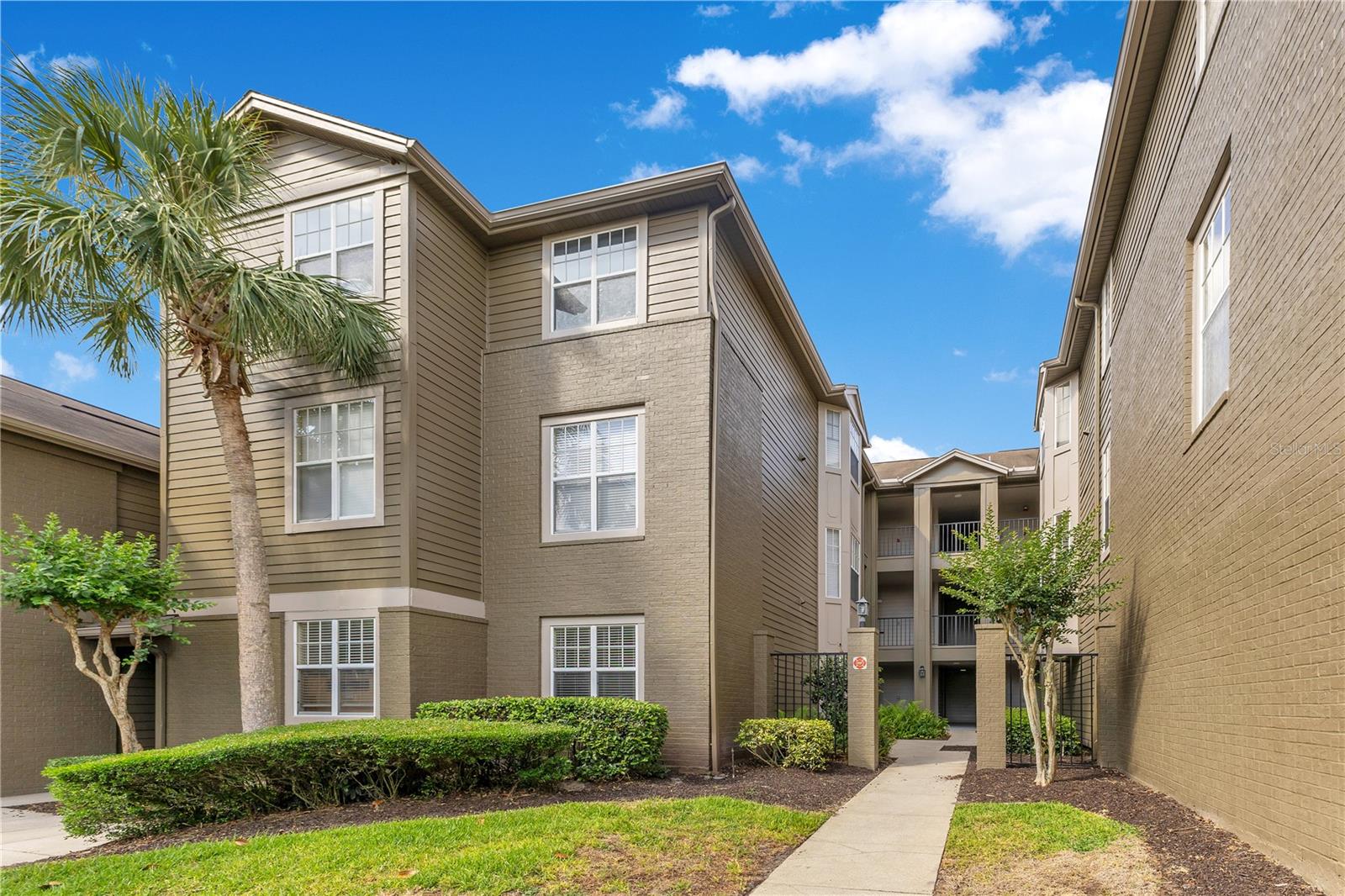 420 SUMMIT RIDGE PLACE 112