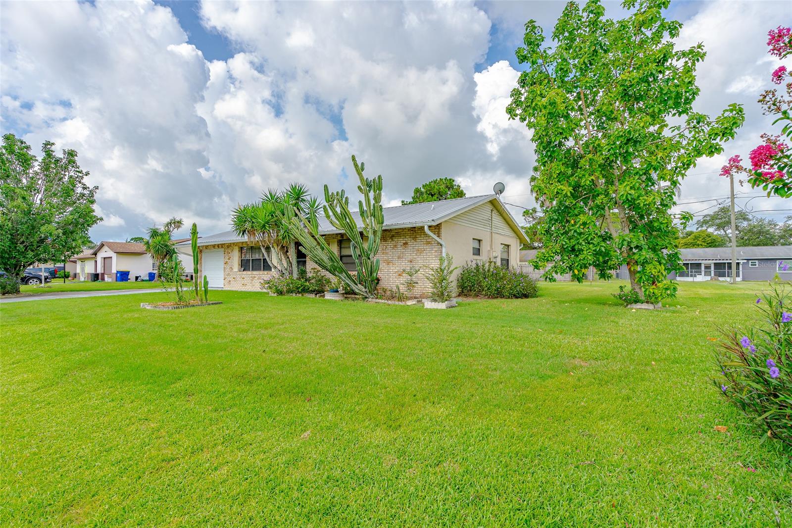 Florida Shores 01 - Residential