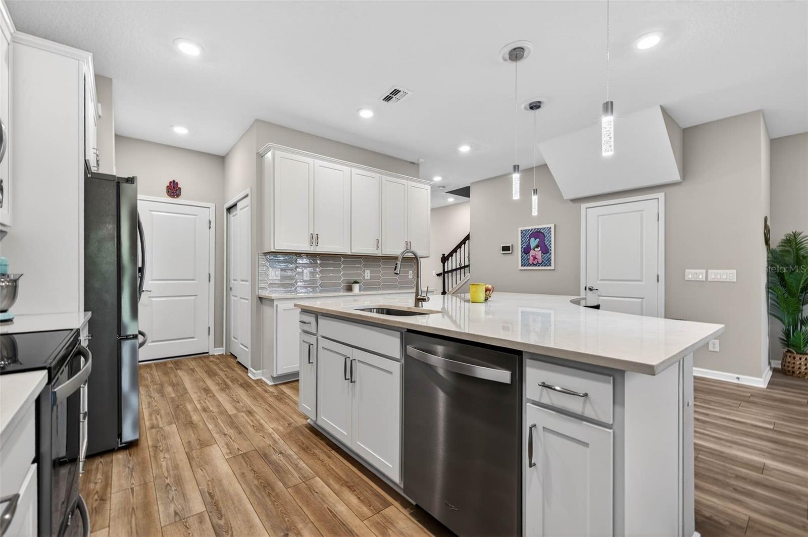 SHORELINE REP - Residential