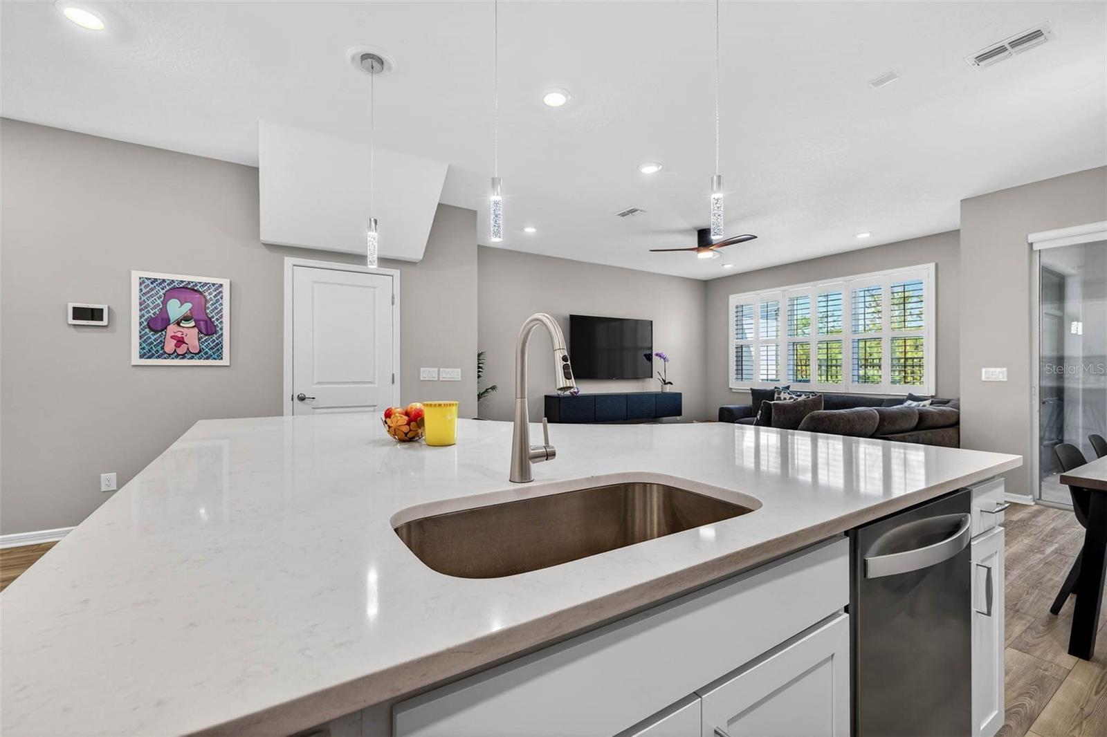 SHORELINE REP - Residential