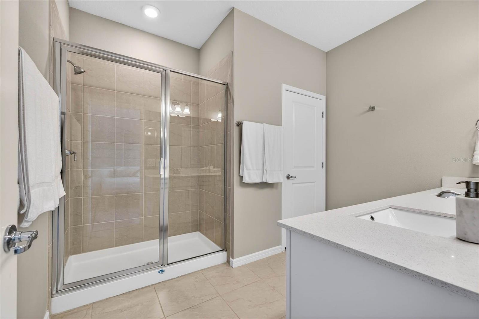 SHORELINE REP - Residential