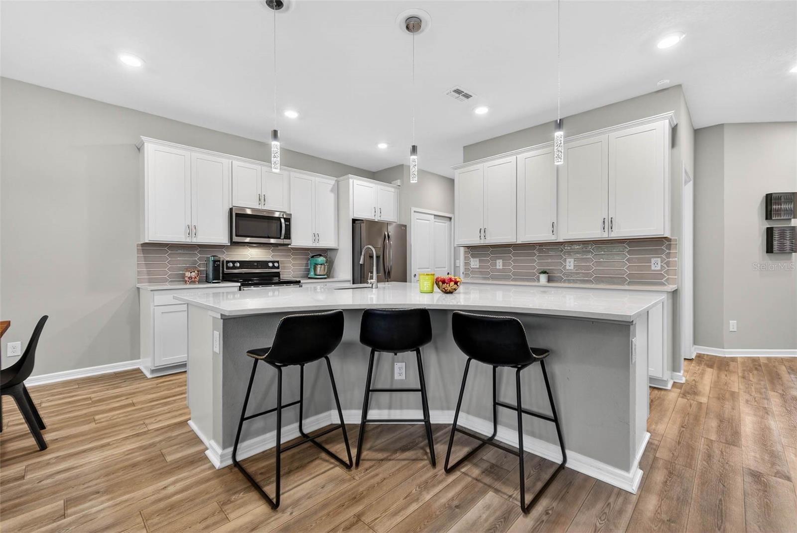 SHORELINE REP - Residential