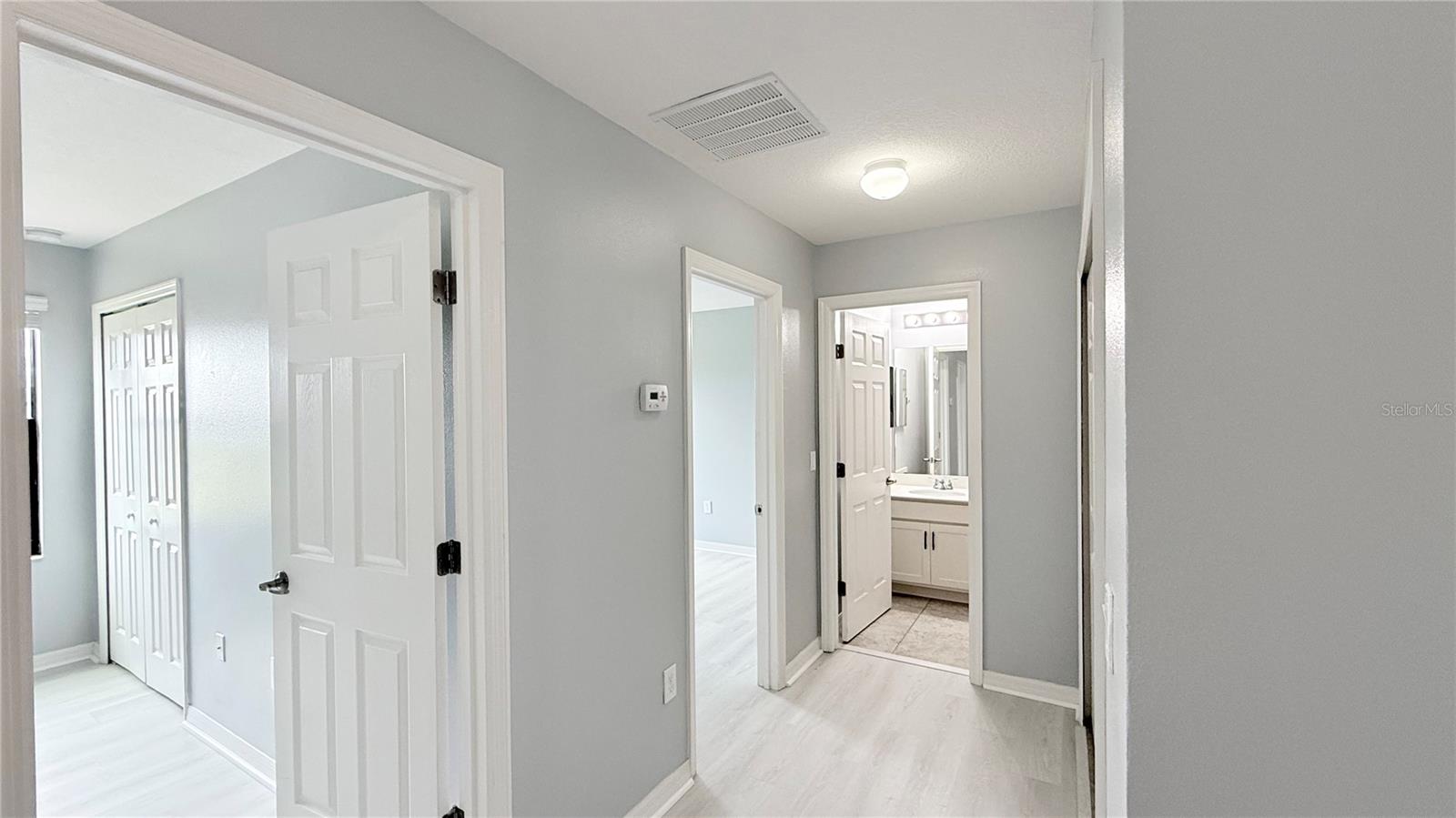OAK RIDGE - Residential Lease