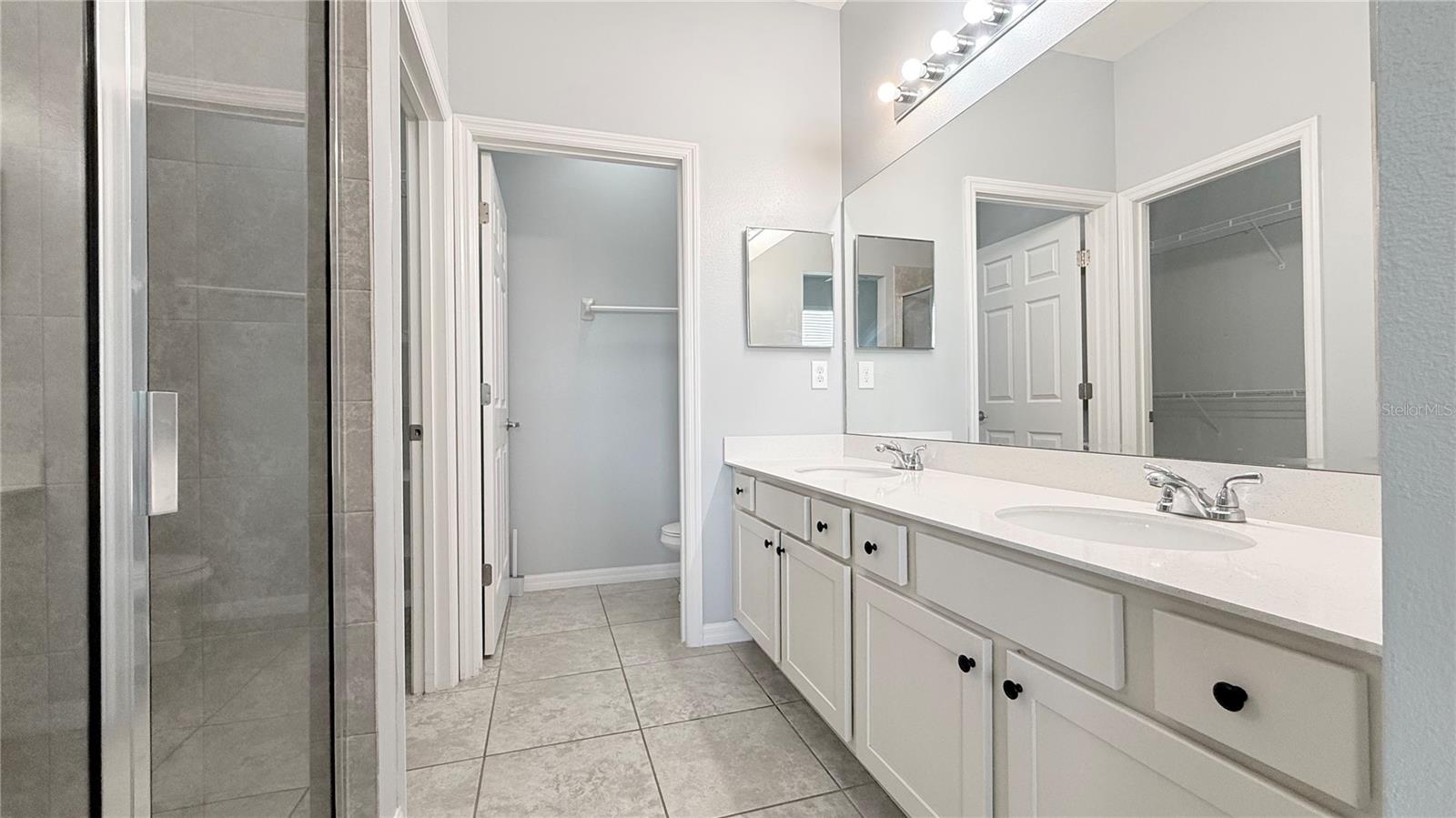 OAK RIDGE - Residential Lease