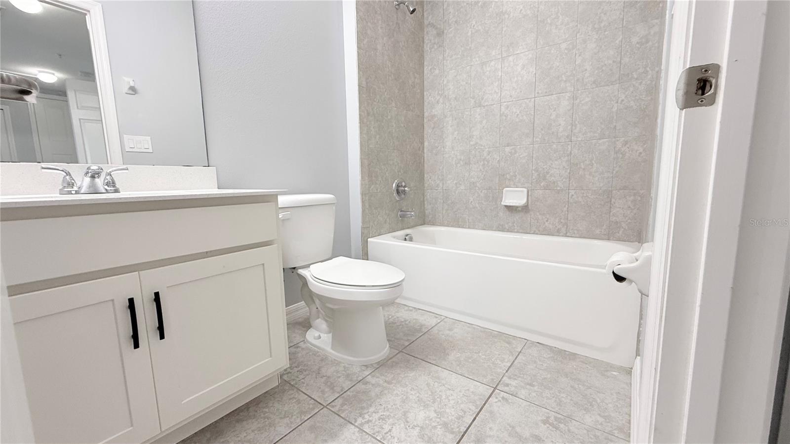 OAK RIDGE - Residential Lease