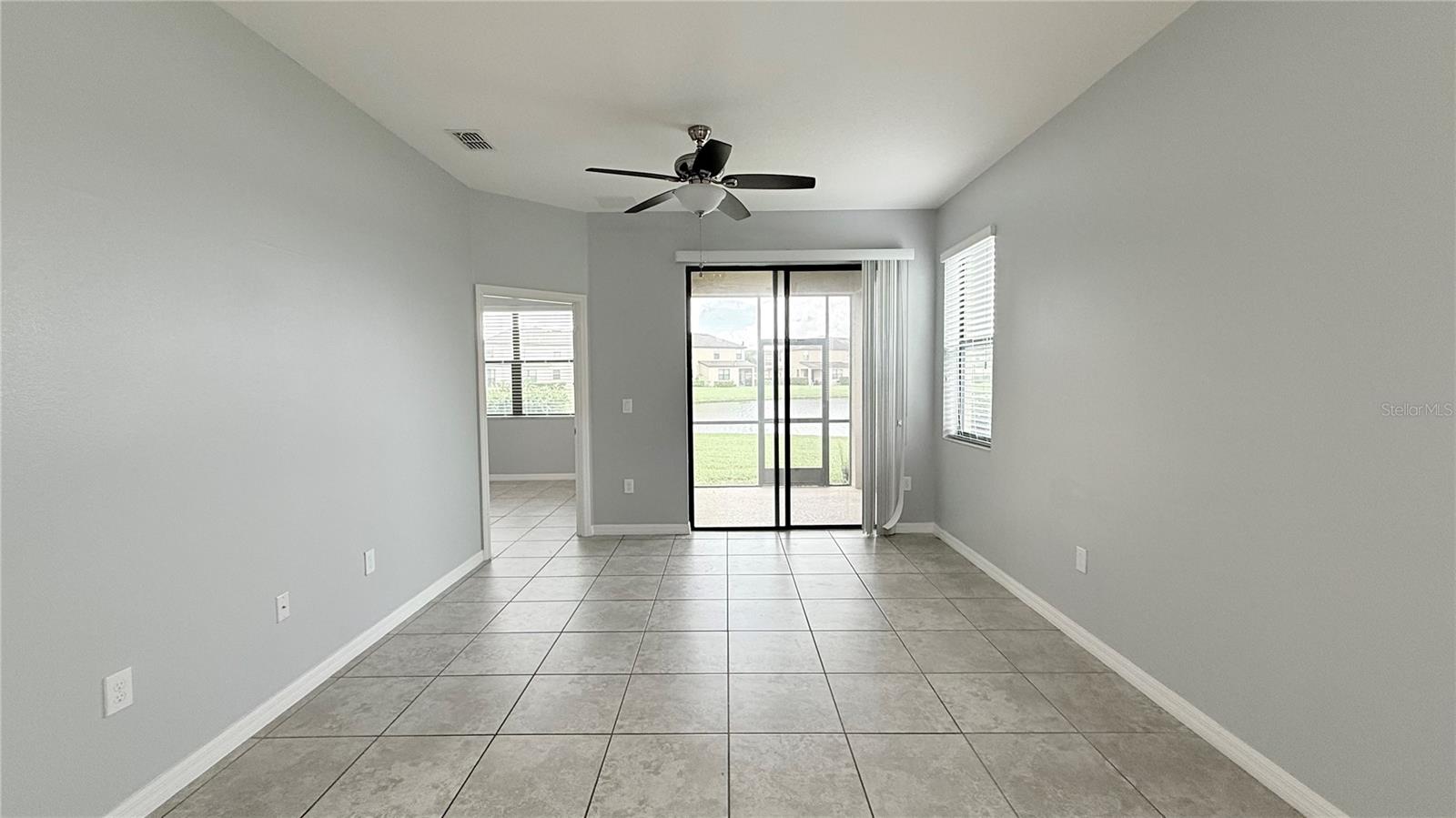 OAK RIDGE - Residential Lease