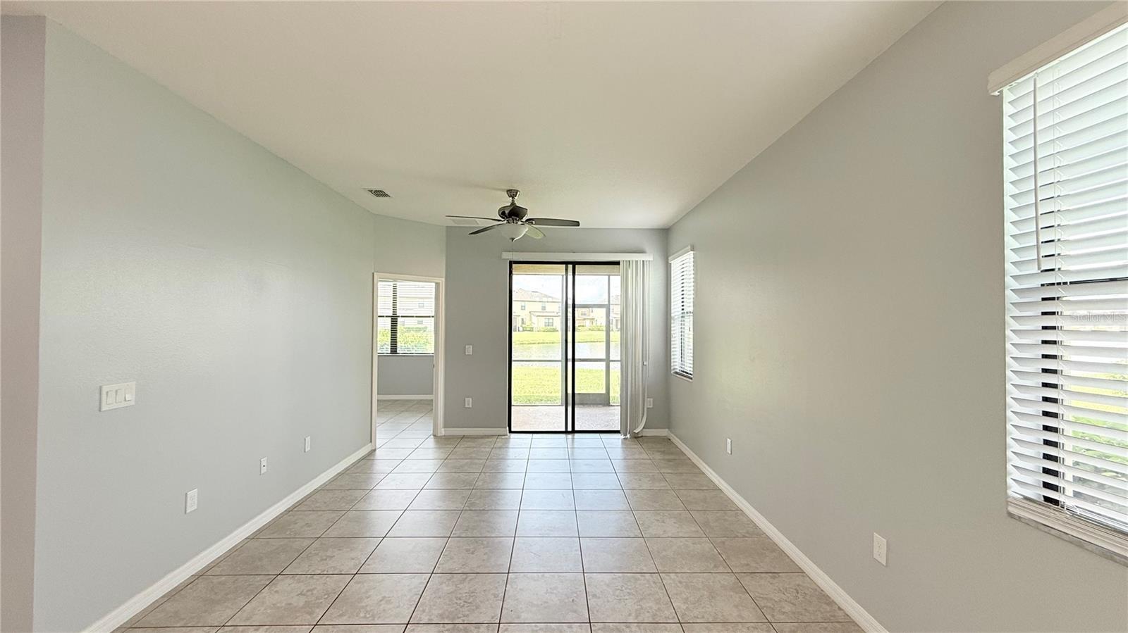 OAK RIDGE - Residential Lease