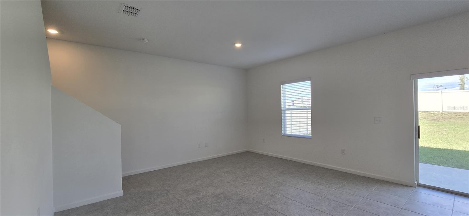 SCENIC TERRACE SOUTH PH 2 - Residential Lease