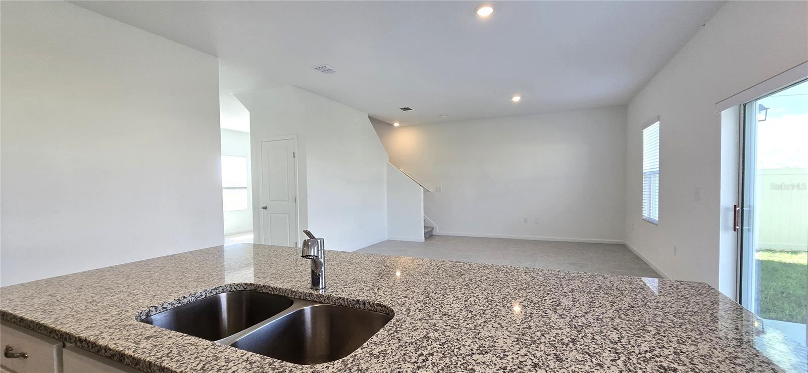 SCENIC TERRACE SOUTH PH 2 - Residential Lease