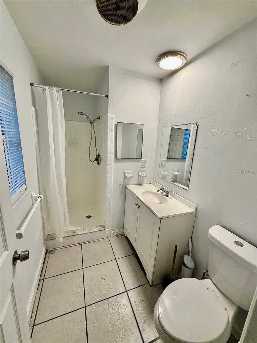 HIGHLAND PARK - Residential Lease