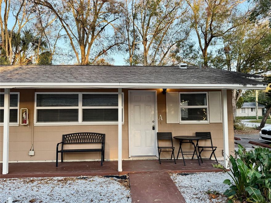 Welcome to Largo! This recently renovated and updated CORNER first floor unit is located in a great neighborhood in Largo. Recently renovated with fresh paint throughout, new bathroom and new appliances. This home is ready for you! Water, Sewer and Trash included in the rent.