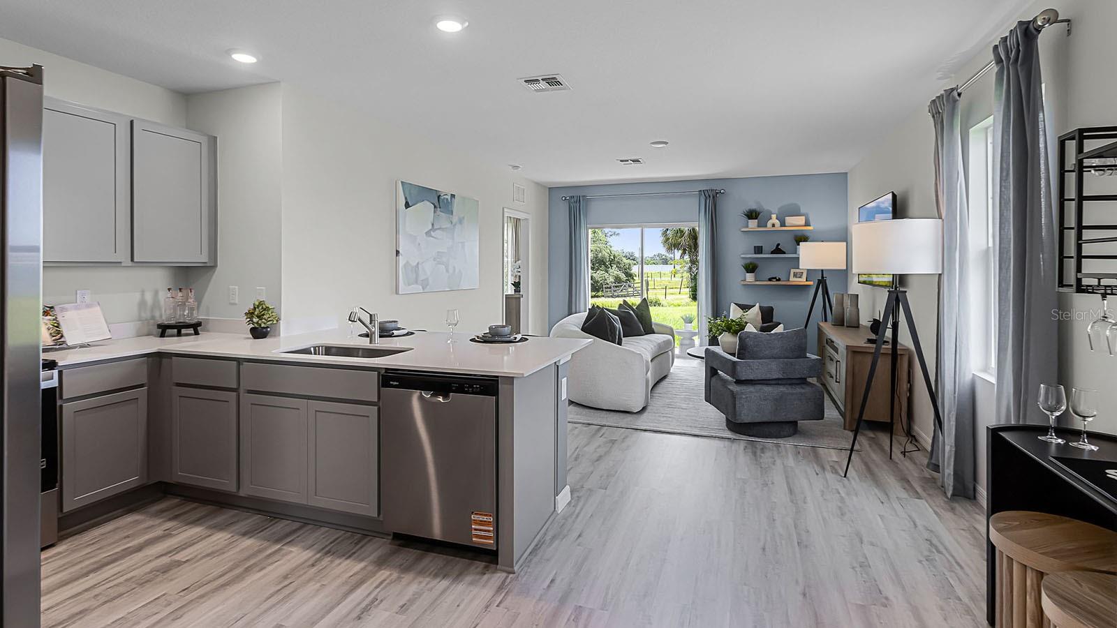 HARMONY ON LAKE ELOISE - Residential