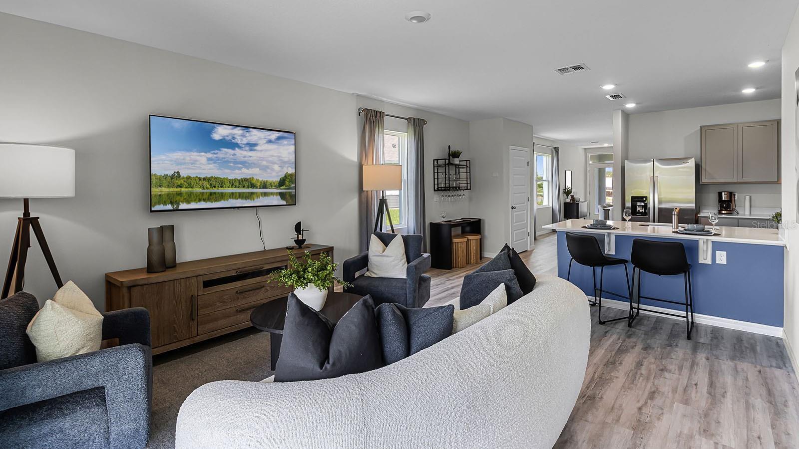 HARMONY ON LAKE ELOISE - Residential