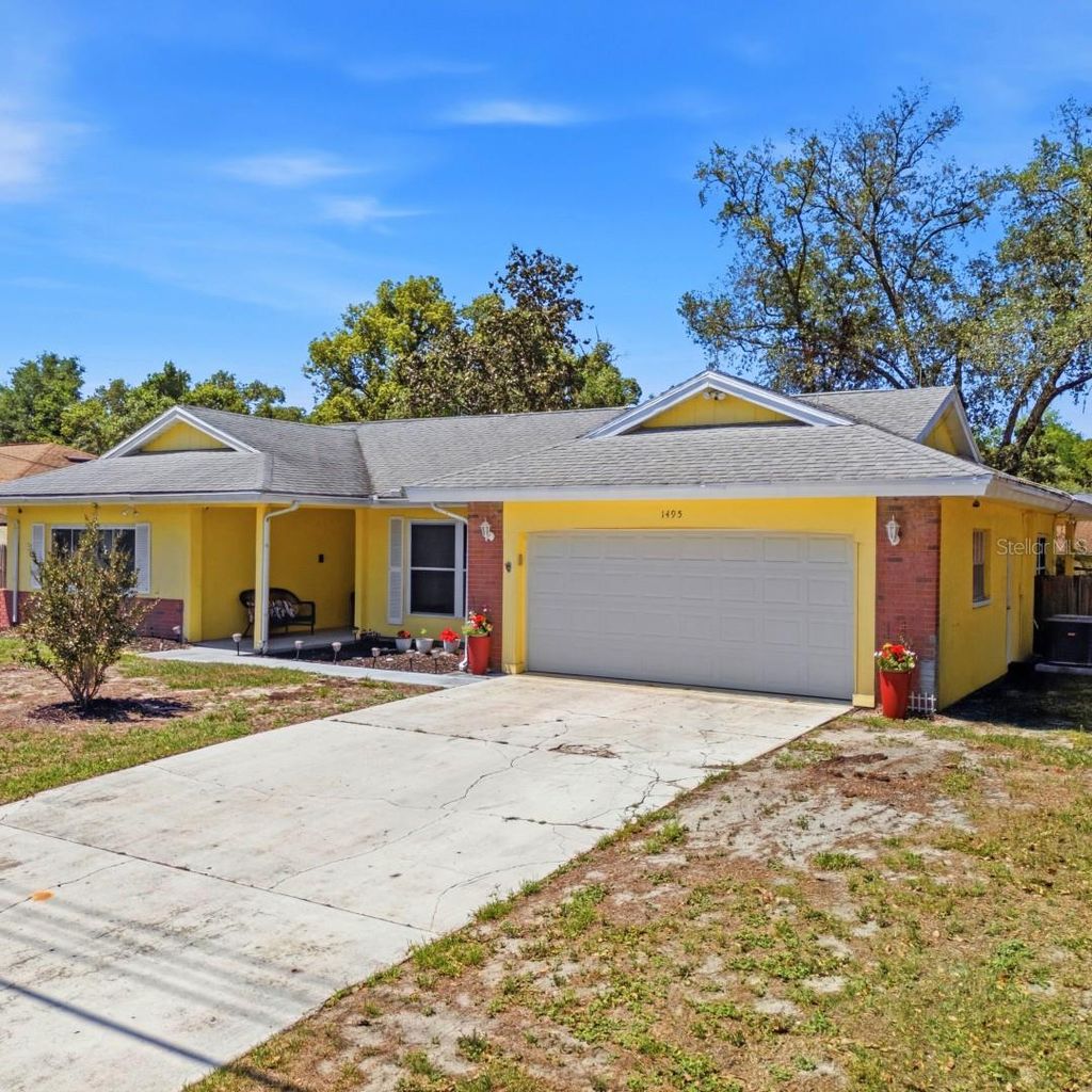 Photo of 1495 Bishop Road, Spring Hill, FL 34608 (MLS # GC535511)