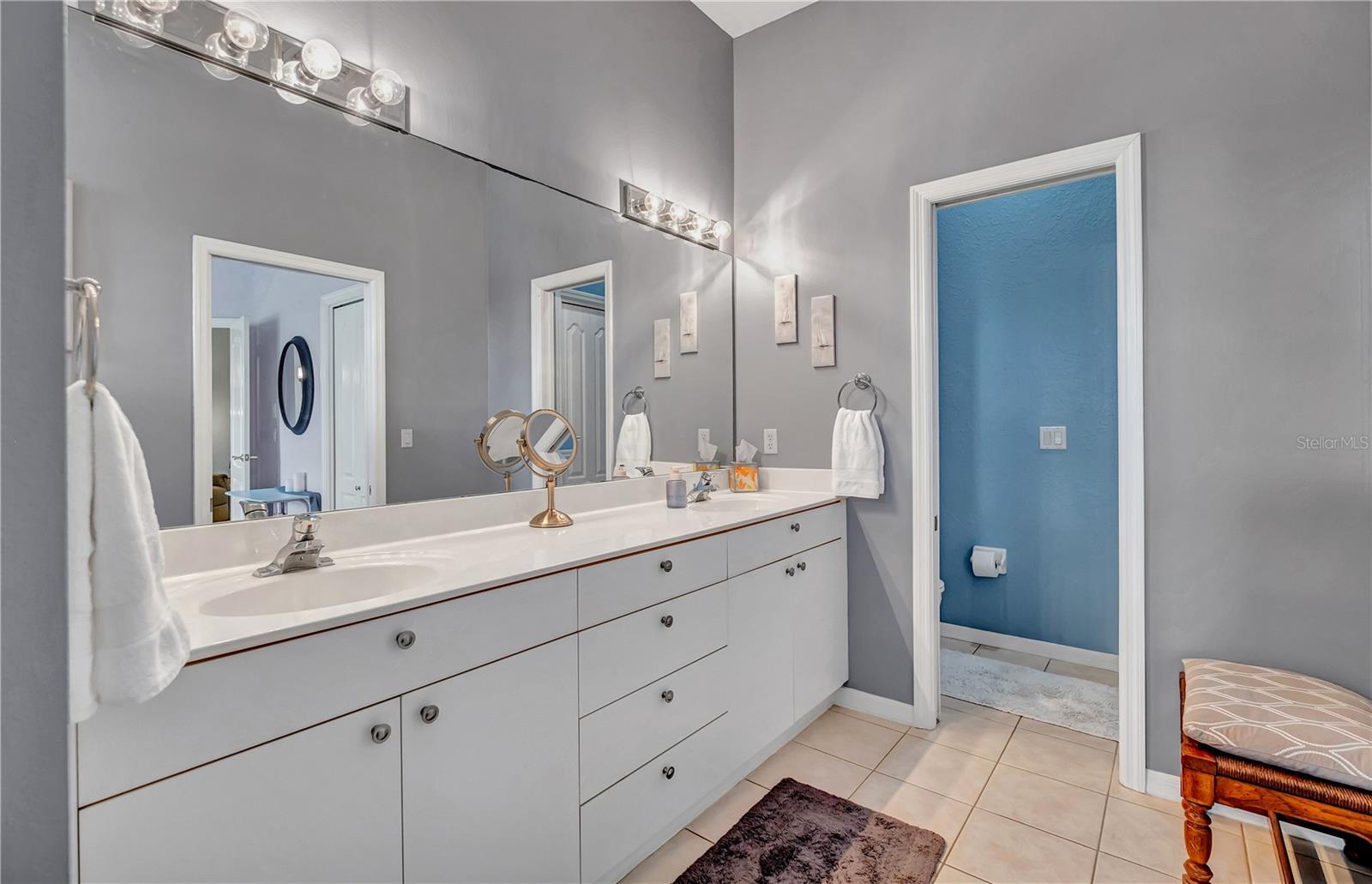 BOBCAT VILLAS - Residential