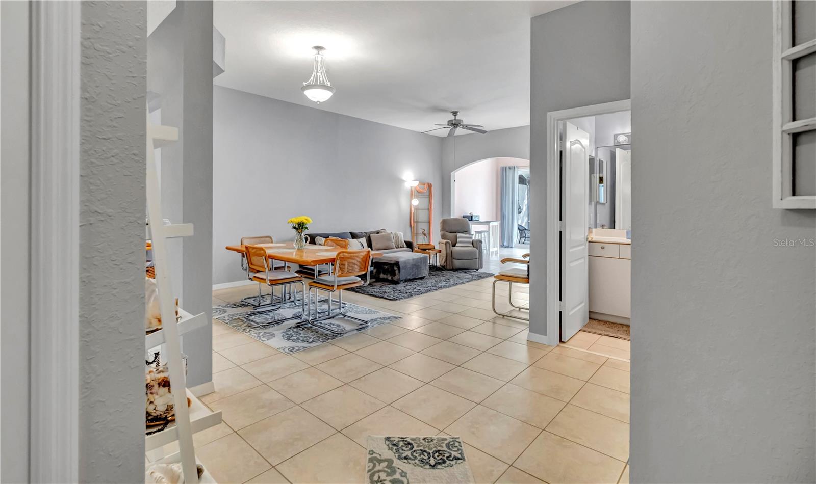 BOBCAT VILLAS - Residential