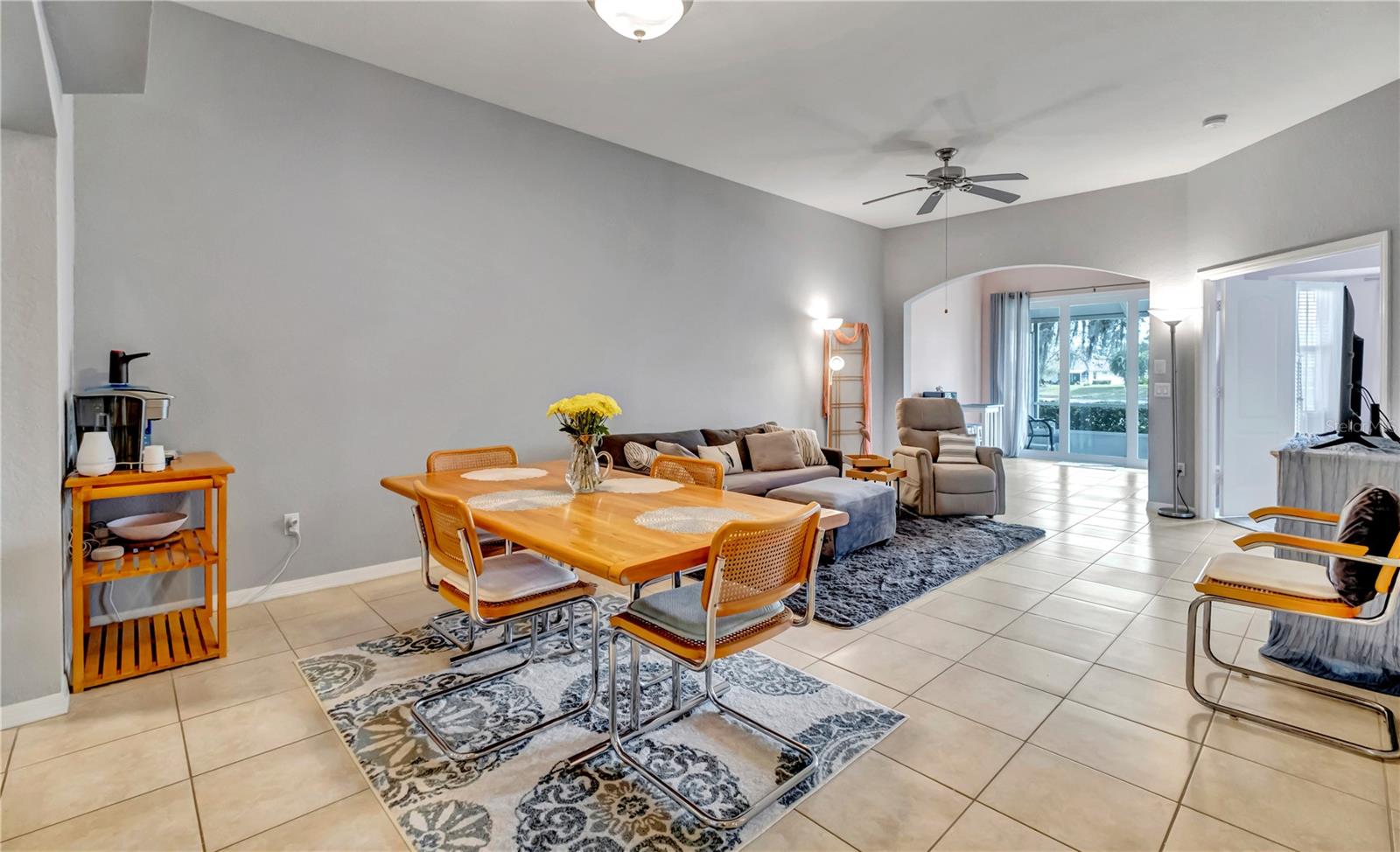 BOBCAT VILLAS - Residential