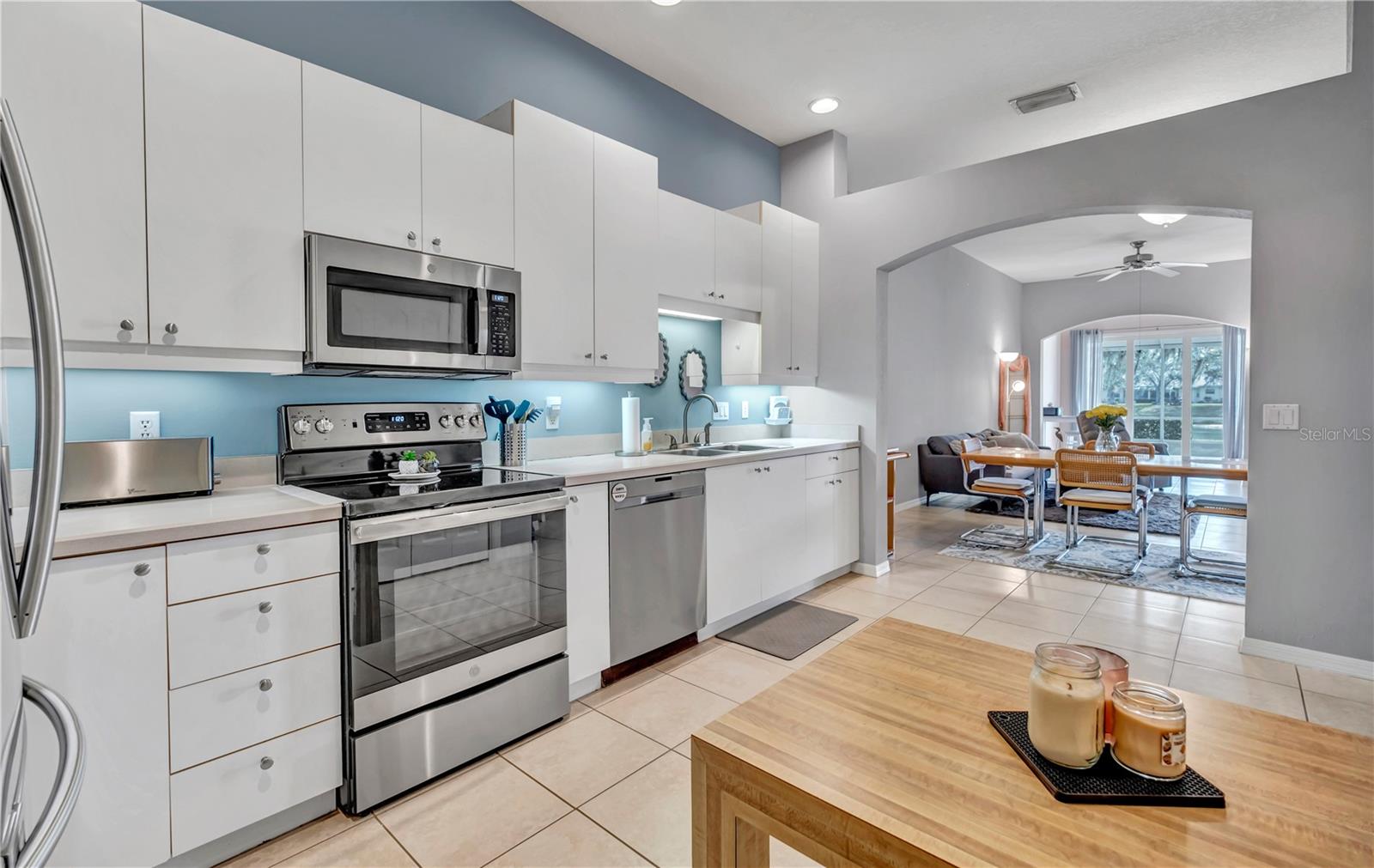 BOBCAT VILLAS - Residential