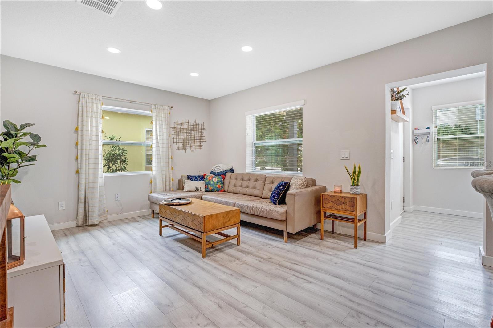 OLYMPIA HEIGHTS - Residential Lease