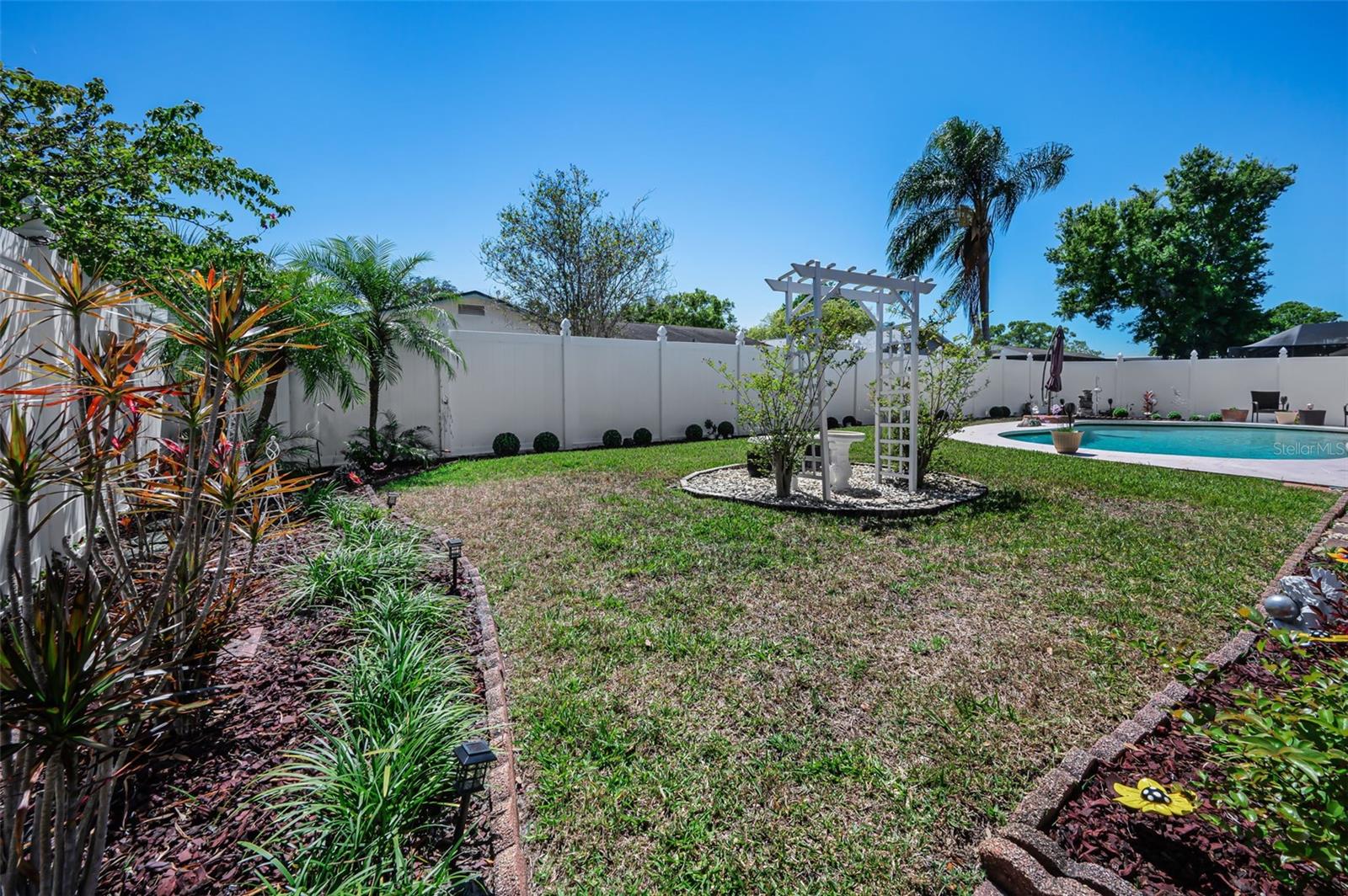 WILSHIRE ESTATES - Residential