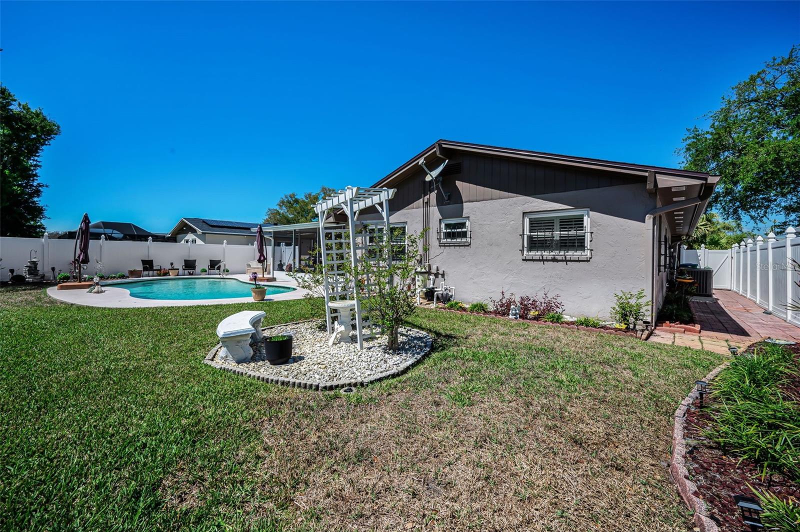 WILSHIRE ESTATES - Residential