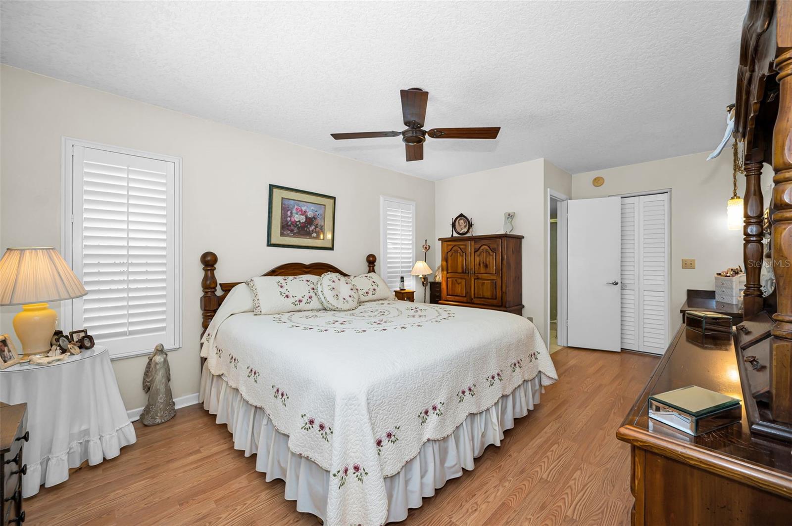 WILSHIRE ESTATES - Residential