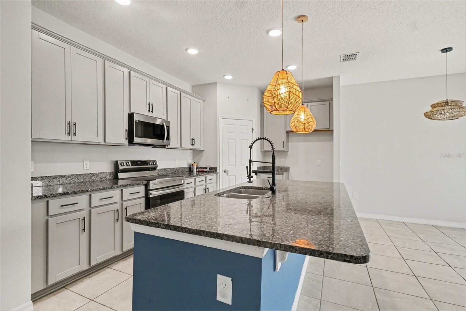 AVALON - Residential