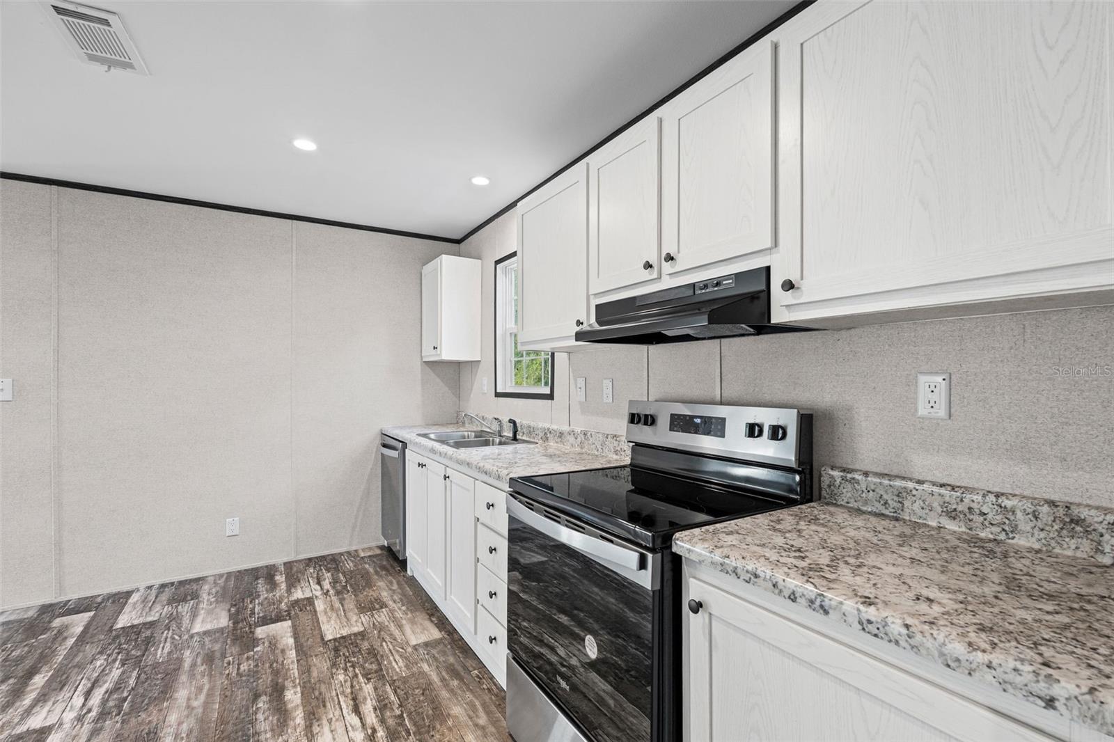 CHARLOTTE RANCHETTES 479 - Residential