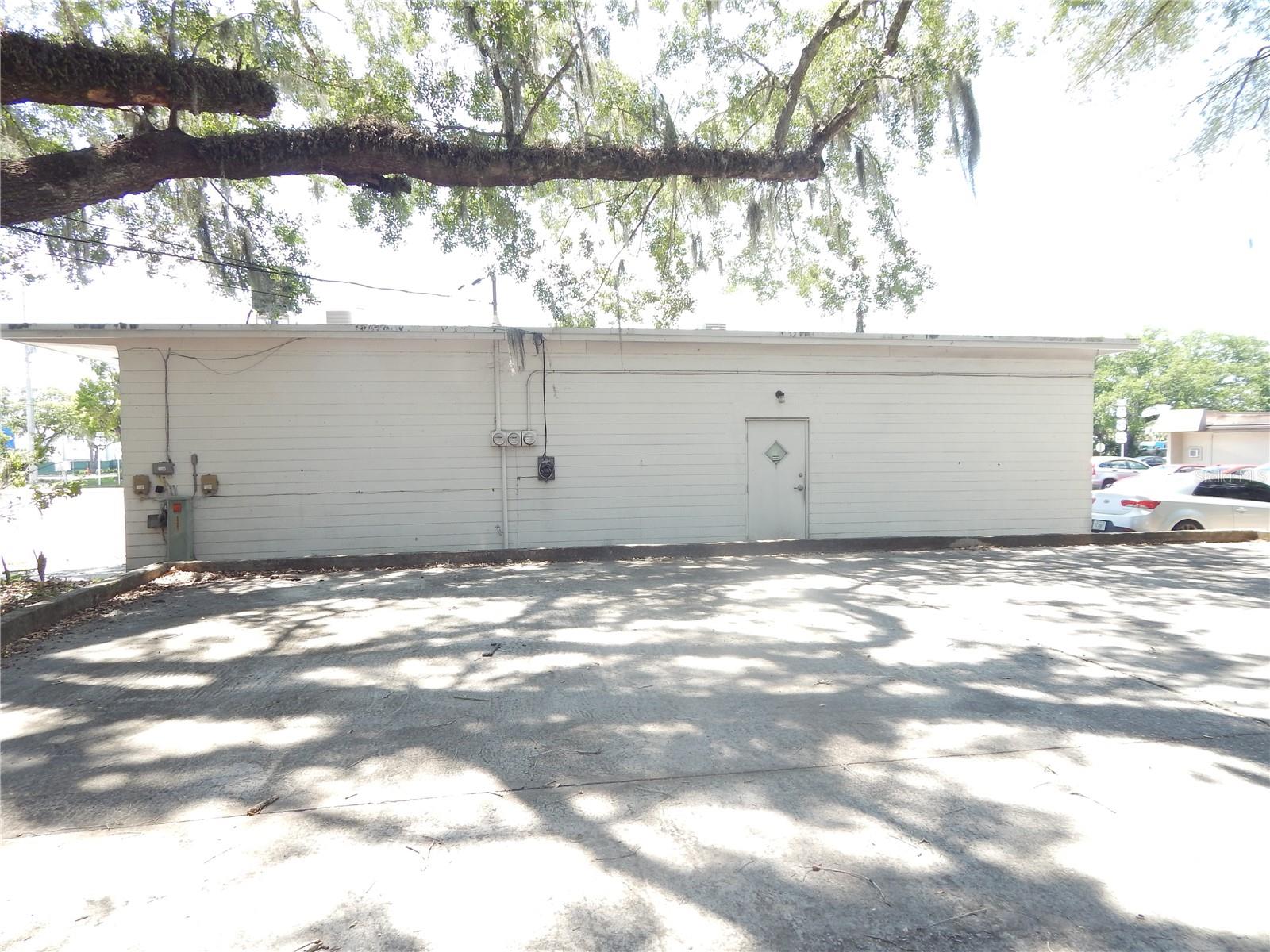 1503 N MAIN STREET