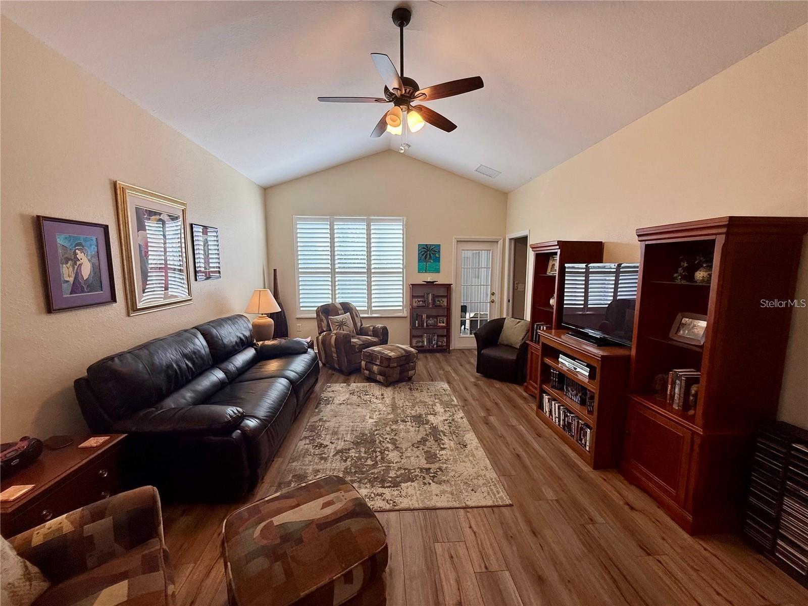 OAK RUN THE FOUNTAINS - Residential Lease