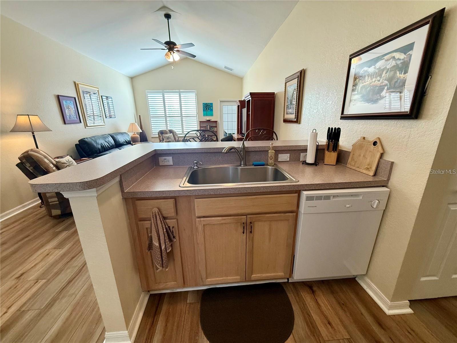 OAK RUN THE FOUNTAINS - Residential Lease