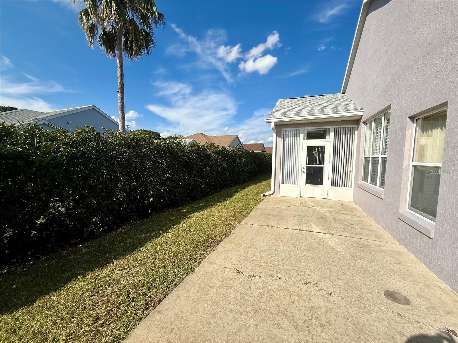 OAK RUN THE FOUNTAINS - Residential Lease