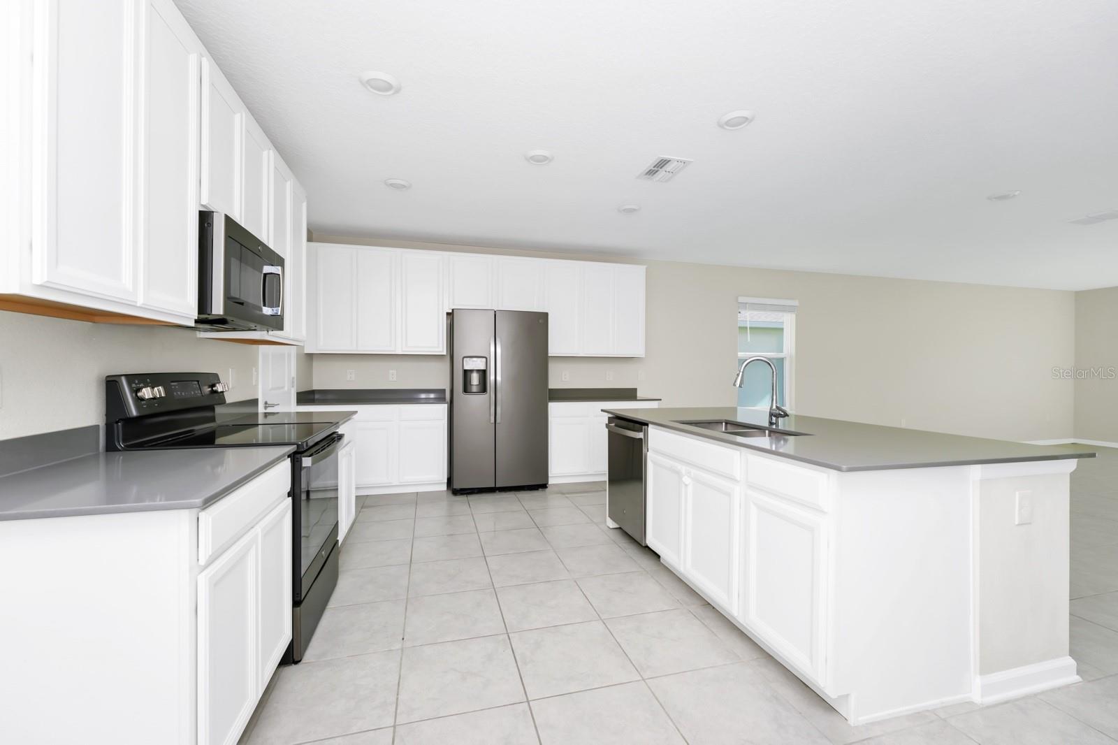 4288 BLACKSHEAR COURT