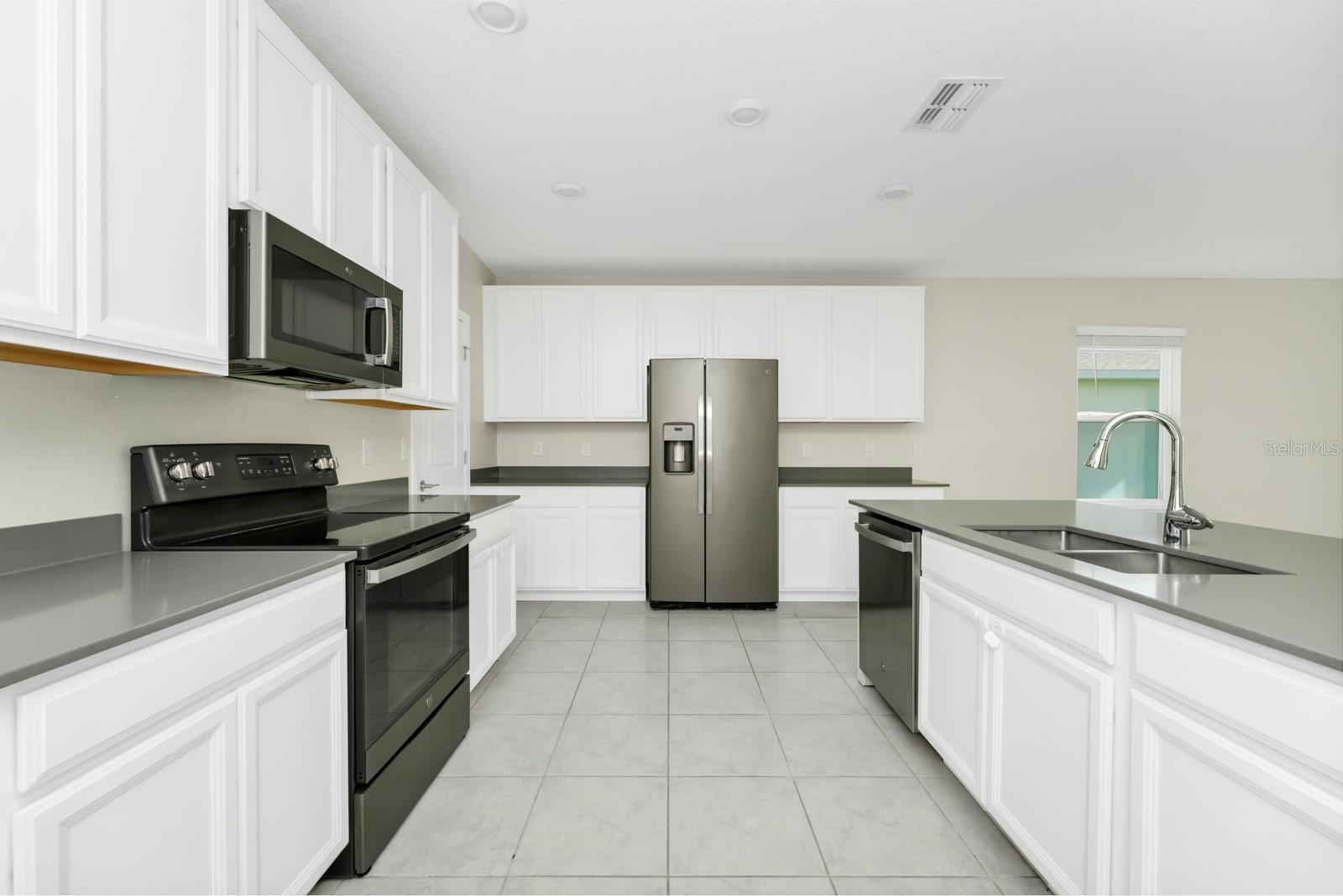 4288 BLACKSHEAR COURT