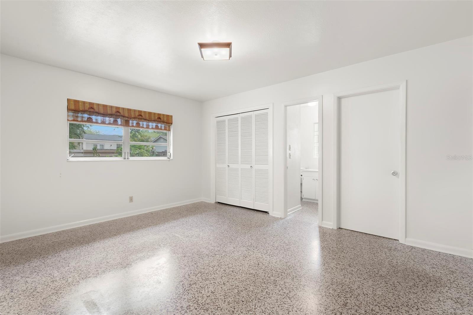 SUNSET PARK - Residential