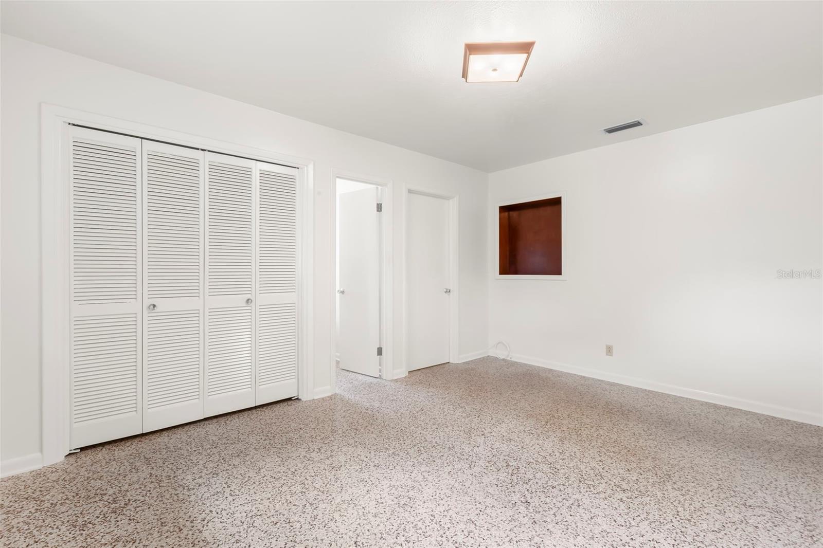SUNSET PARK - Residential