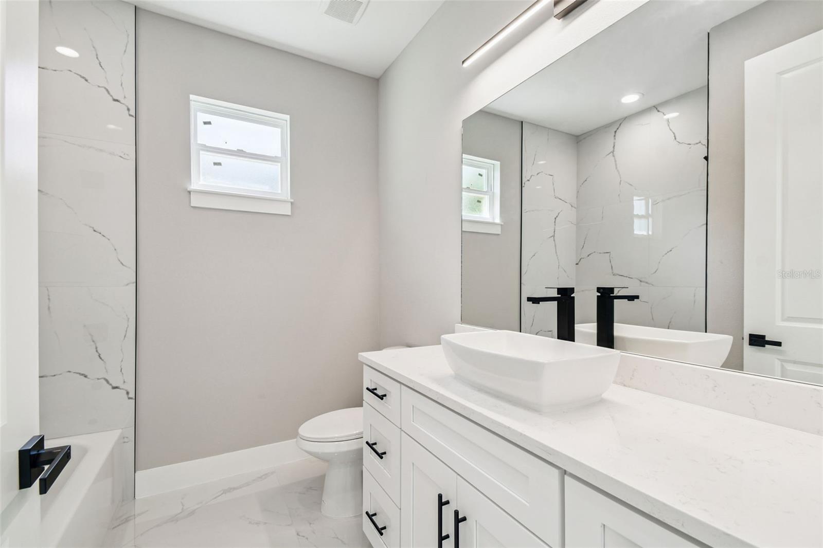 GARYS MRS T H ADD - Residential Lease