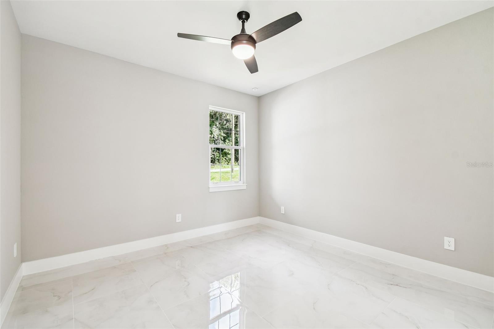 GARYS MRS T H ADD - Residential Lease