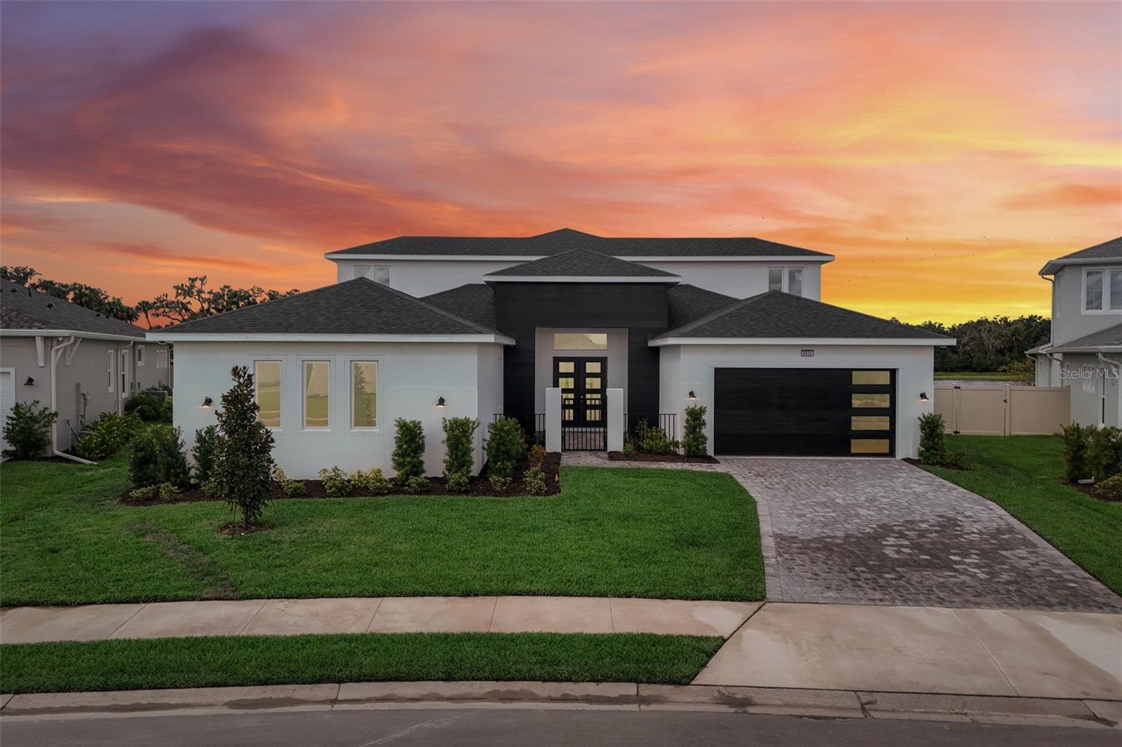 8530 SALMAR LOOP