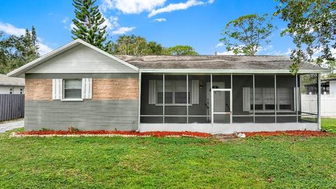 A home in SOUTH DAYTONA