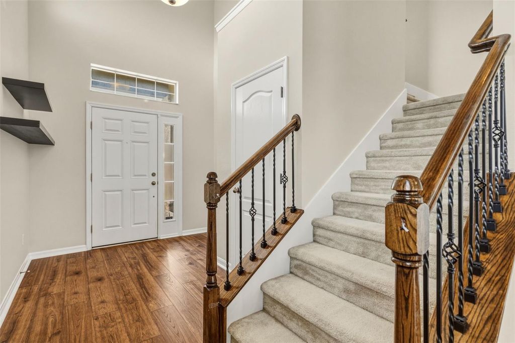 Photo of 5962 Paxton Court, Apopka, FL 32703 (MLS # O6396589)