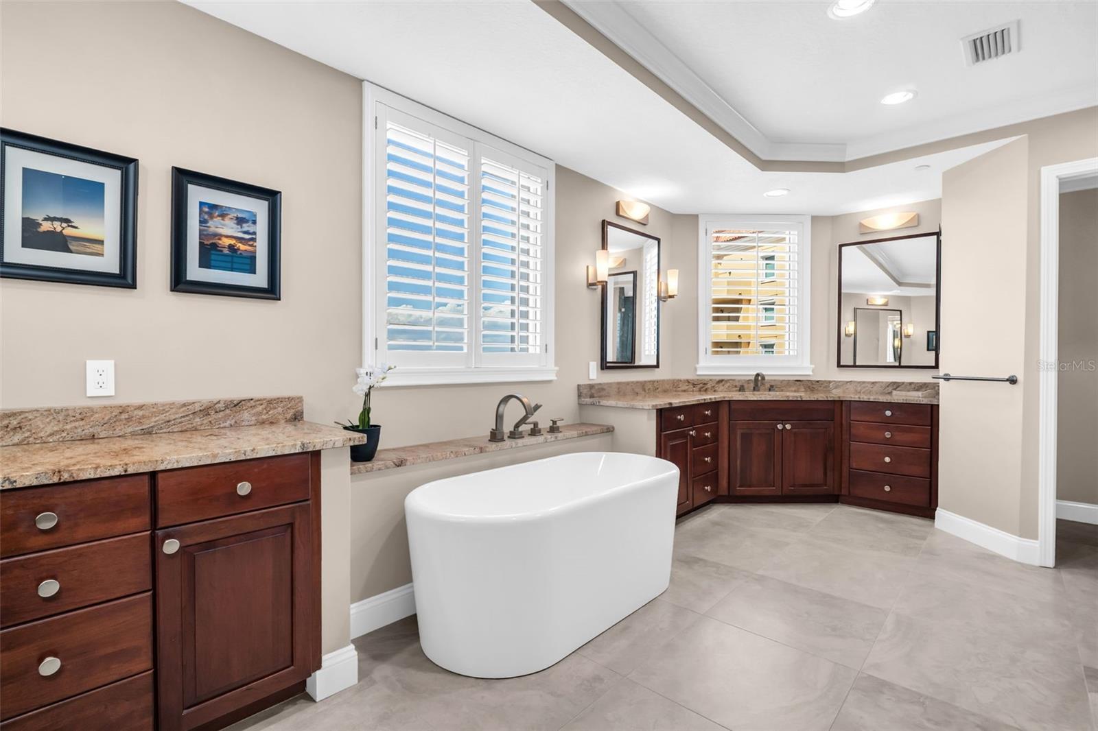 VINOY PLACE CONDO - Residential