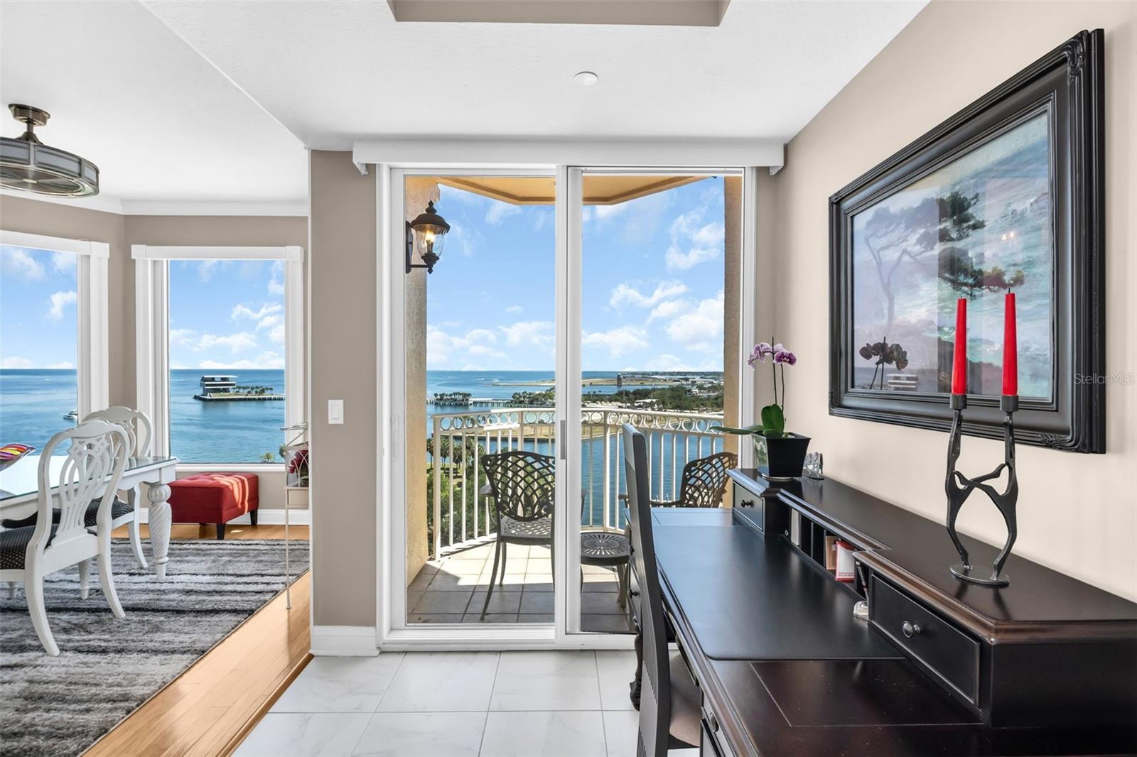 VINOY PLACE CONDO - Residential