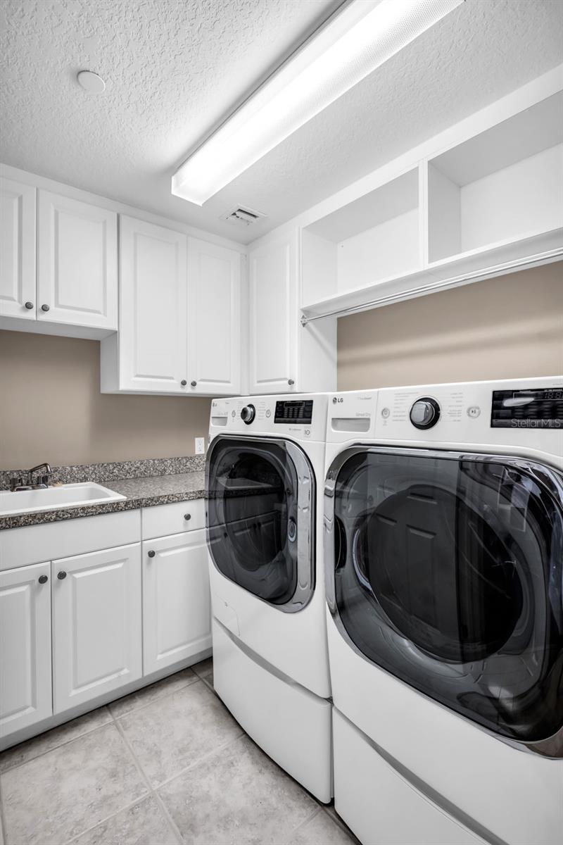 VINOY PLACE CONDO - Residential