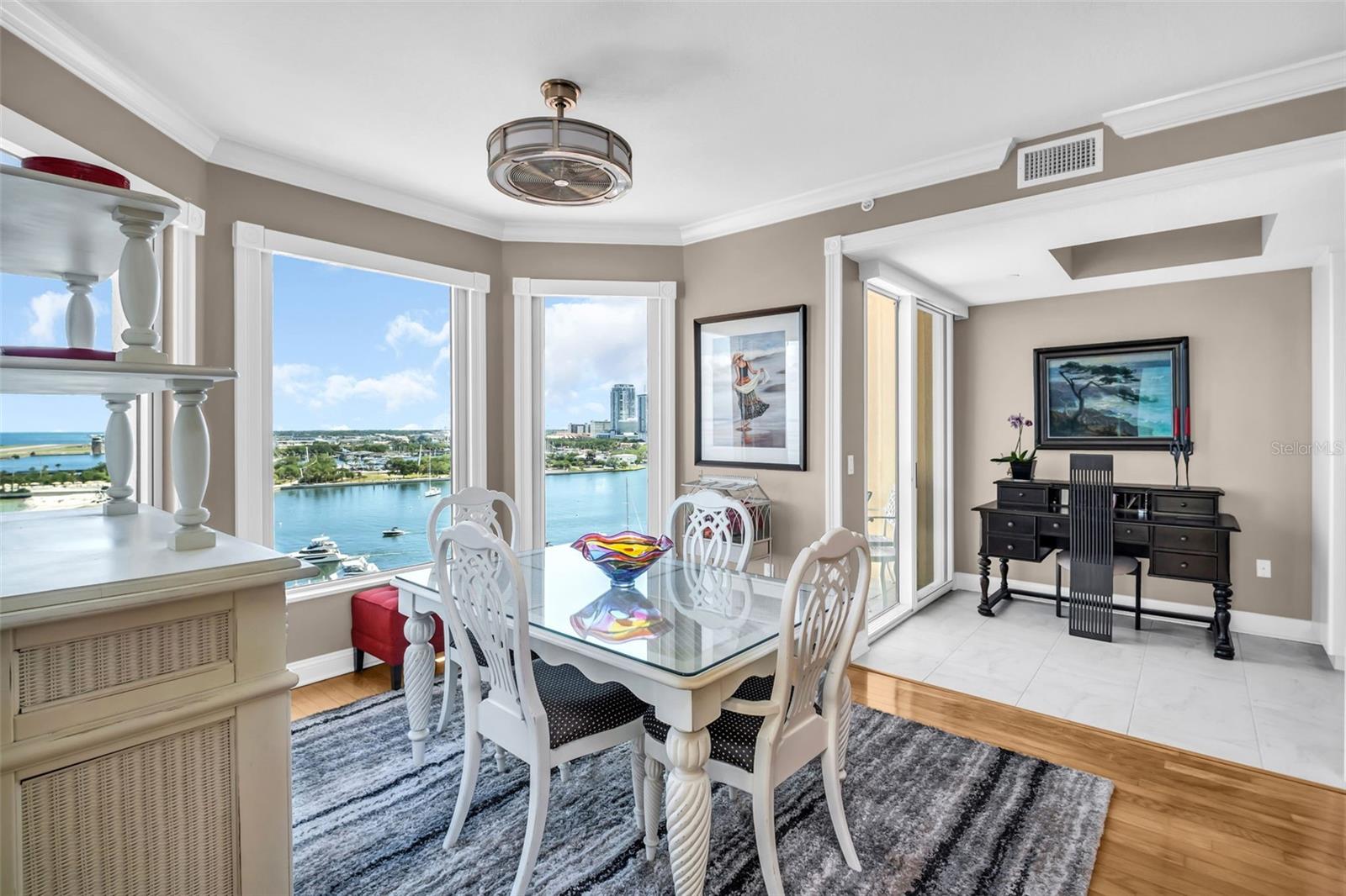 VINOY PLACE CONDO - Residential