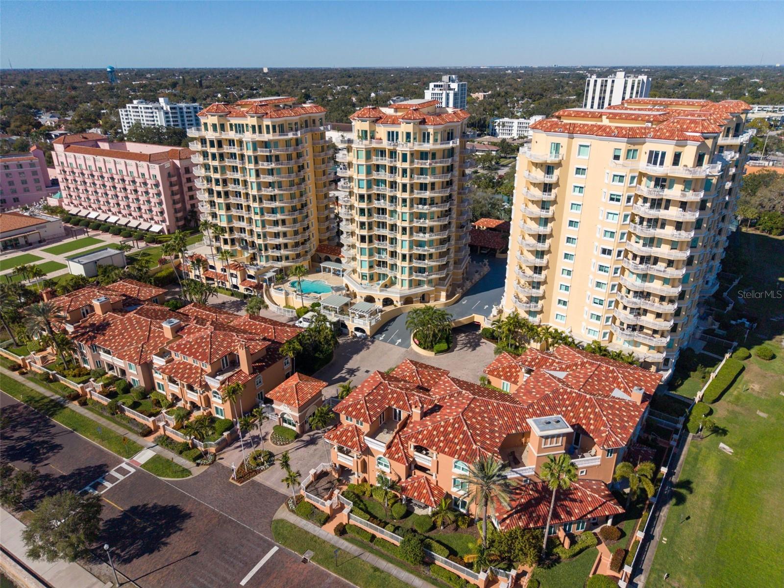 VINOY PLACE CONDO - Residential