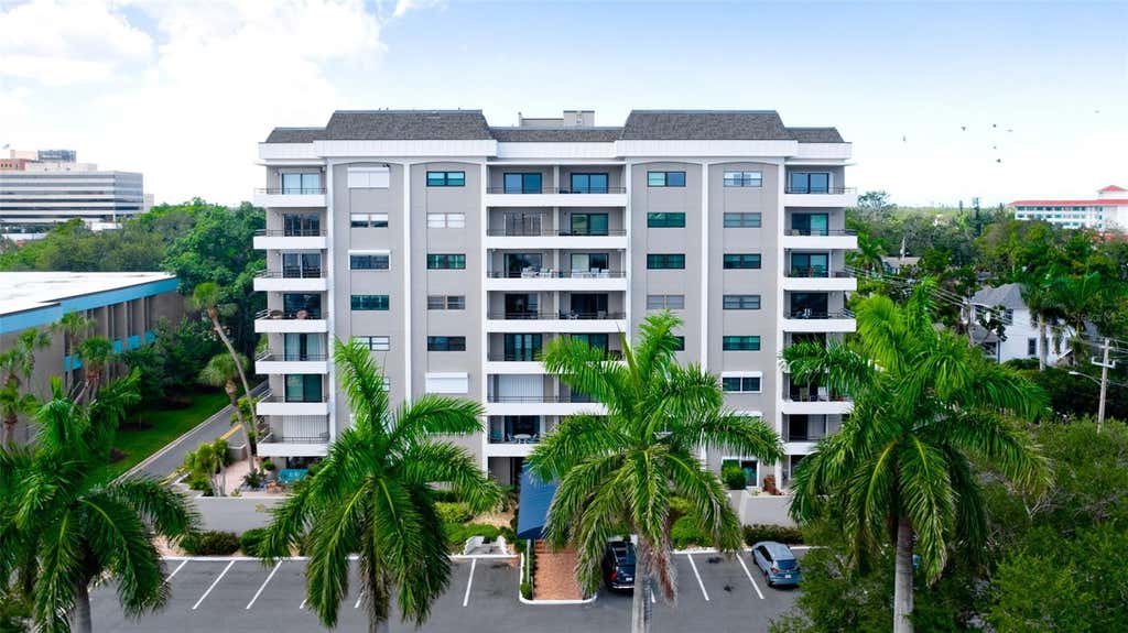 Photo of 1400 1st Avenue W #206, Bradenton, FL 34205 (MLS # A4700945)